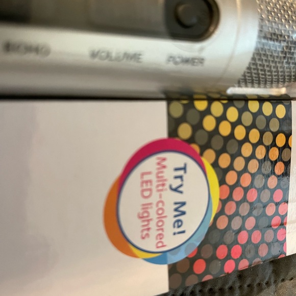 Duet Karaoke Microphone, 2 wireless Microphones & Bluetooth Speakers.Gray. - Picture 5 of 7